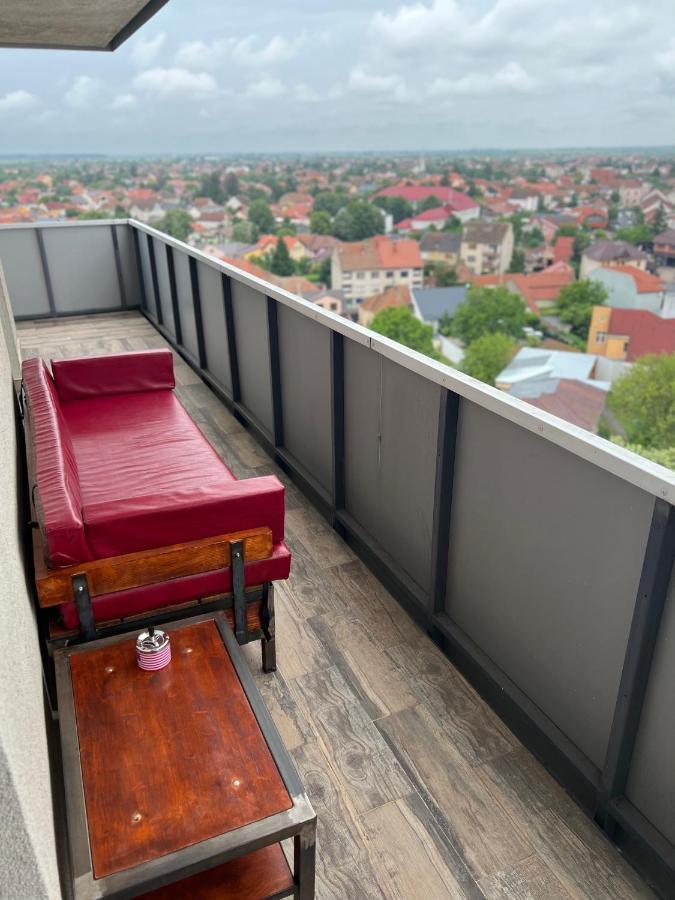 Plaza Apartment Satu Mare Exterior foto